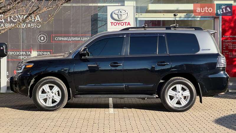 Позашляховик / Кросовер Toyota Land Cruiser 2013 в Ужгороді