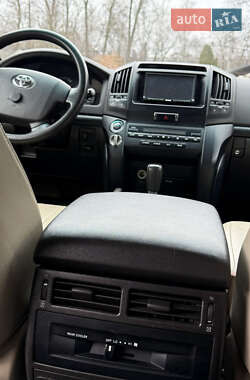 Внедорожник / Кроссовер Toyota Land Cruiser 2008 в Черновцах