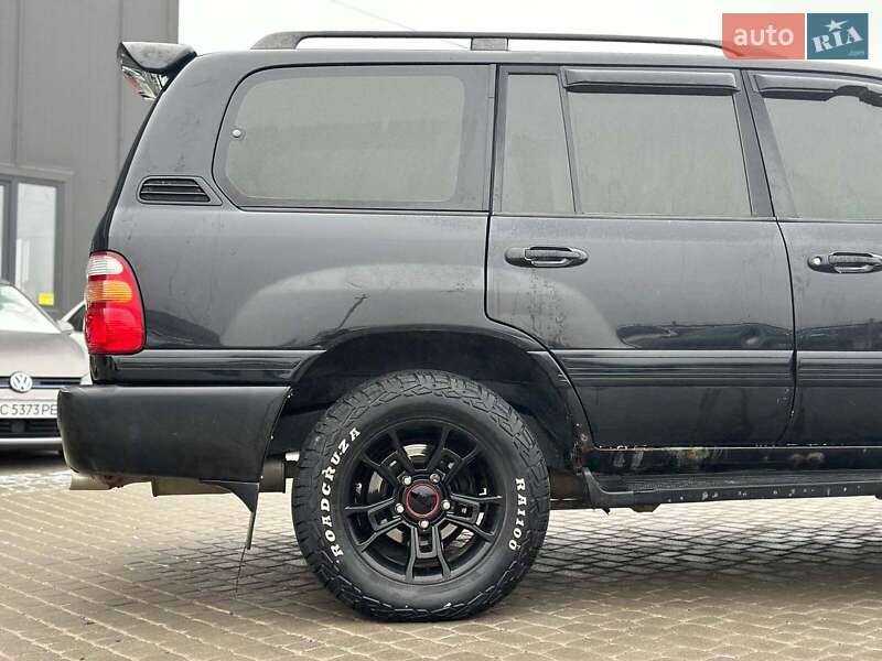 Внедорожник / Кроссовер Toyota Land Cruiser 2001 в Львове