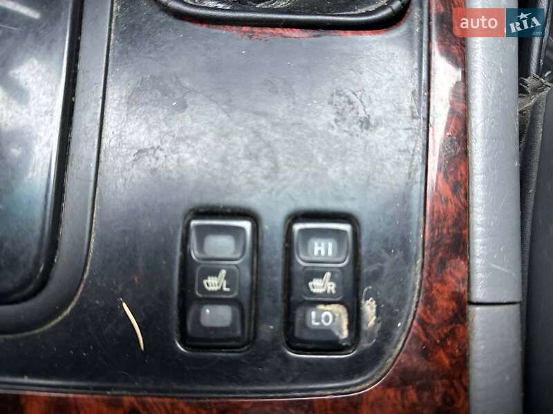 Внедорожник / Кроссовер Toyota Land Cruiser 2001 в Львове