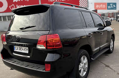 Позашляховик / Кросовер Toyota Land Cruiser 2013 в Києві