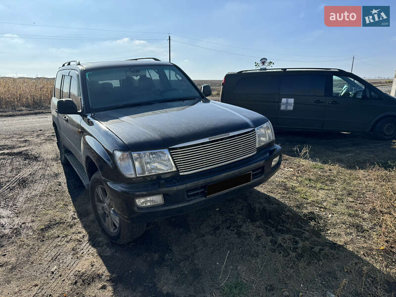 Внедорожник / Кроссовер Toyota Land Cruiser 2004 в Славянске