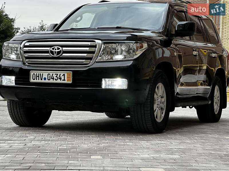 Внедорожник / Кроссовер Toyota Land Cruiser 2010 в Тернополе