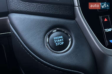 Внедорожник / Кроссовер Toyota Land Cruiser 2019 в 