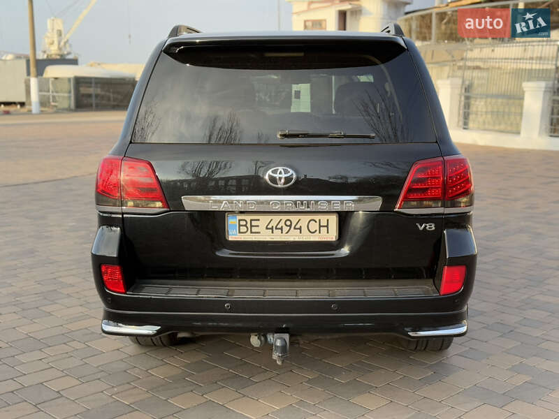 Внедорожник / Кроссовер Toyota Land Cruiser 2012 в Николаеве