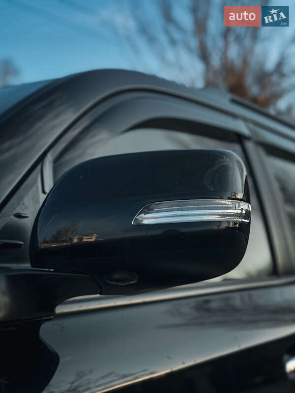 Внедорожник / Кроссовер Toyota Land Cruiser 2012 в Николаеве