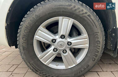 Внедорожник / Кроссовер Toyota Land Cruiser 2012 в 