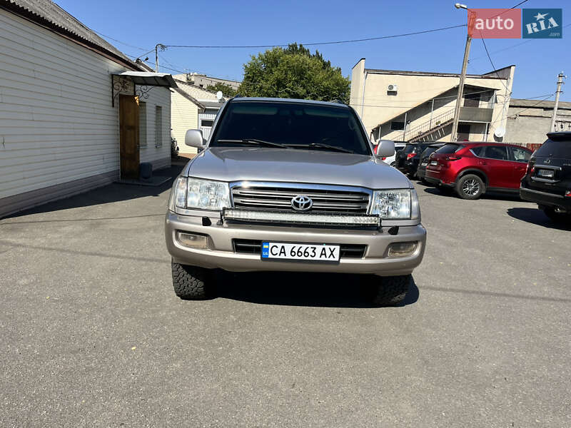 Позашляховик / Кросовер Toyota Land Cruiser 2005 в Шполі