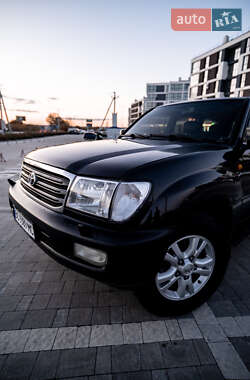 Внедорожник / Кроссовер Toyota Land Cruiser 2004 в Львове