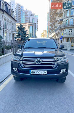 Внедорожник / Кроссовер Toyota Land Cruiser 2019 в Киеве