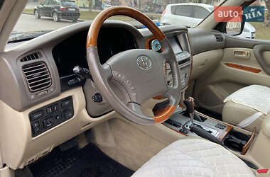 Внедорожник / Кроссовер Toyota Land Cruiser 2005 в Звягеле