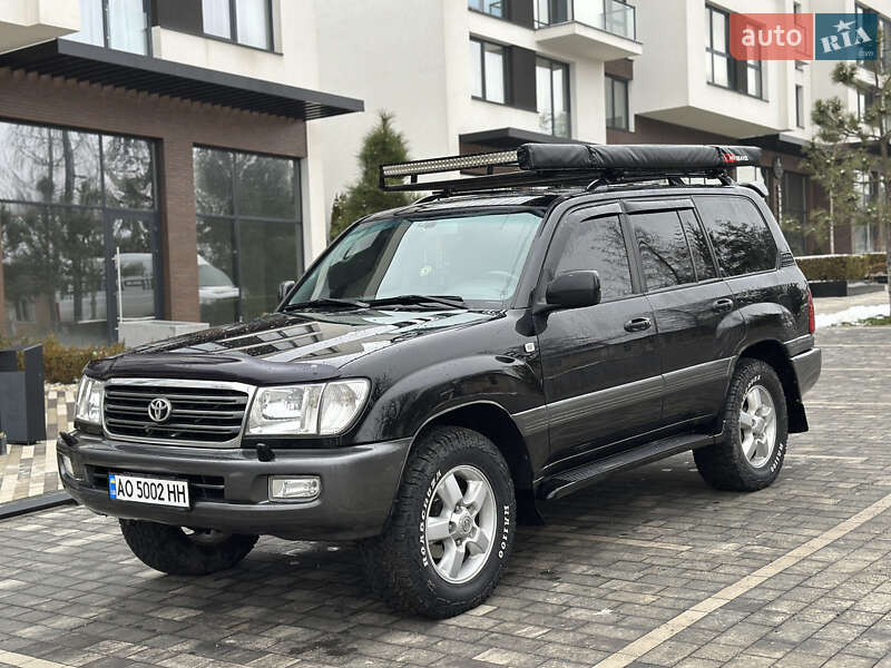 Внедорожник / Кроссовер Toyota Land Cruiser 2003 в Ужгороде