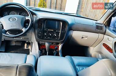 Позашляховик / Кросовер Toyota Land Cruiser 2002 в 