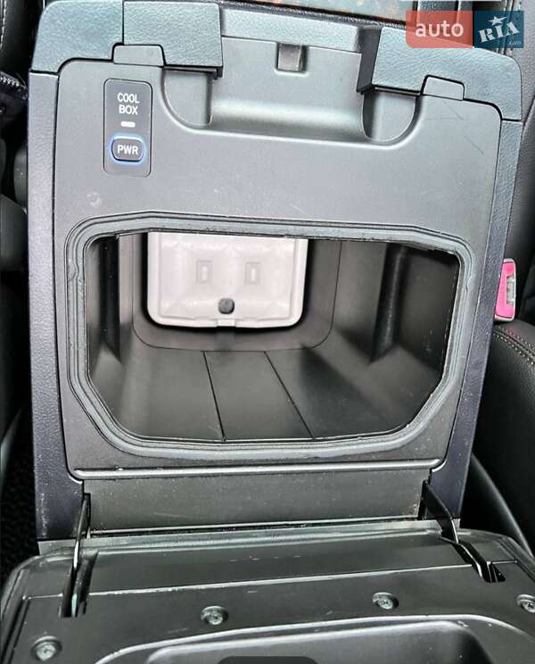 Внедорожник / Кроссовер Toyota Land Cruiser 2012 в Сквире