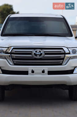 Внедорожник / Кроссовер Toyota Land Cruiser 2019 в Киеве