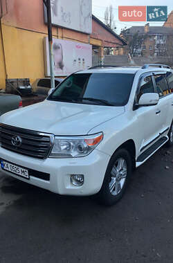 Внедорожник / Кроссовер Toyota Land Cruiser 2013 в Киеве