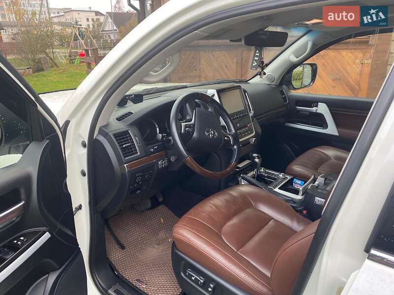 Внедорожник / Кроссовер Toyota Land Cruiser 2016 в Харькове