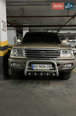 Внедорожник / Кроссовер Toyota Land Cruiser 1999 в 