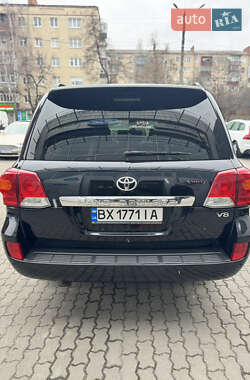 Внедорожник / Кроссовер Toyota Land Cruiser 2013 в Хмельницком