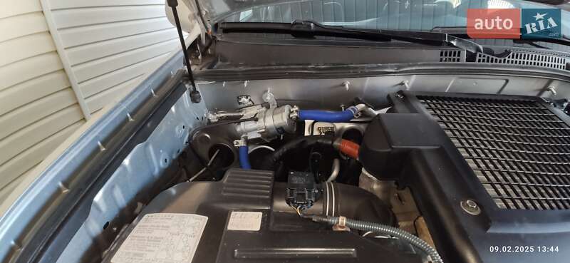 Внедорожник / Кроссовер Toyota Land Cruiser 2006 в Харькове