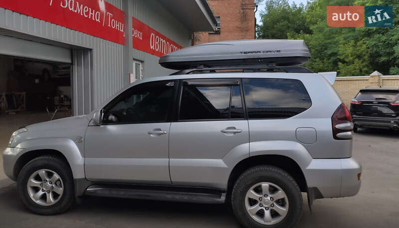 Внедорожник / Кроссовер Toyota Land Cruiser 2006 в Харькове