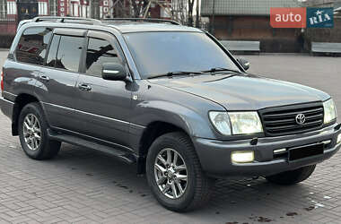 Внедорожник / Кроссовер Toyota Land Cruiser 2004 в Днепре