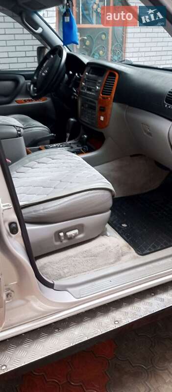 Внедорожник / Кроссовер Toyota Land Cruiser 2005 в Киеве фото 4 Внедорожник / Кроссовер Toyota Land Cruiser 2005 в Киеве