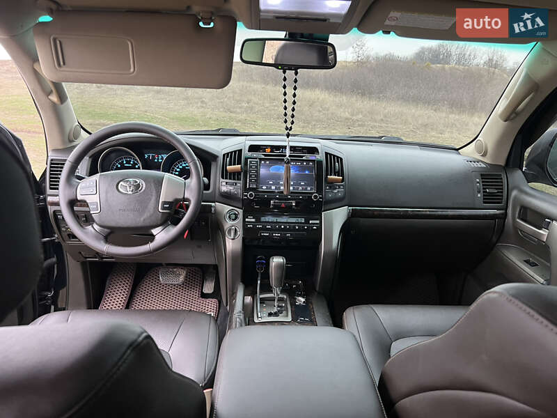 Внедорожник / Кроссовер Toyota Land Cruiser 2007 в Полтаве