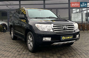 Позашляховик / Кросовер Toyota Land Cruiser 2011 в Мукачевому