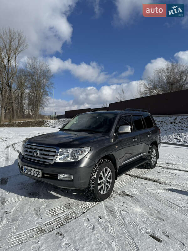Toyota Land Cruiser 2010