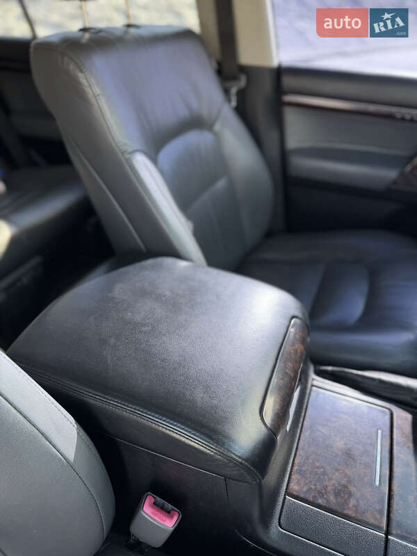 Внедорожник / Кроссовер Toyota Land Cruiser 2010 в Тернополе