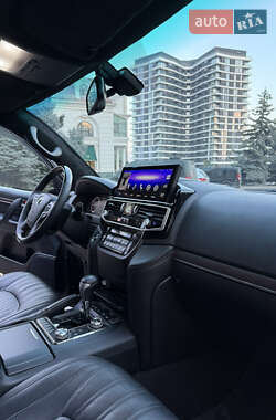 Внедорожник / Кроссовер Toyota Land Cruiser 2008 в 