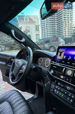 Внедорожник / Кроссовер Toyota Land Cruiser 2008 в 