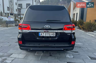 Внедорожник / Кроссовер Toyota Land Cruiser 2016 в Яремче