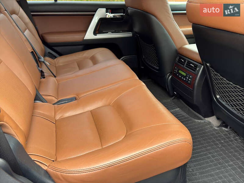 Позашляховик / Кросовер Toyota Land Cruiser 2014 в Рівному