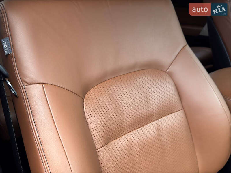 Позашляховик / Кросовер Toyota Land Cruiser 2014 в Рівному