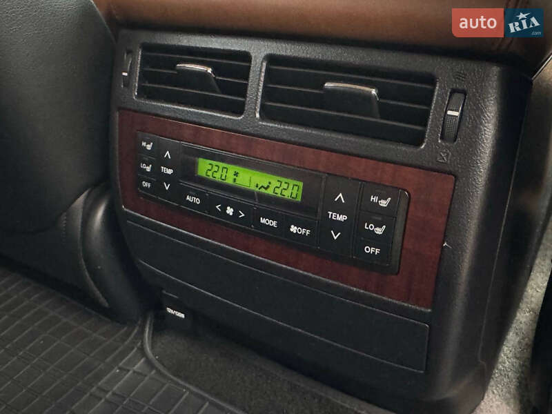 Позашляховик / Кросовер Toyota Land Cruiser 2014 в Рівному