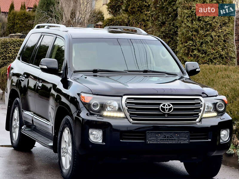 Позашляховик / Кросовер Toyota Land Cruiser 2014 в Рівному