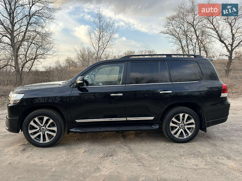 Внедорожник / Кроссовер Toyota Land Cruiser 2016 в Днепре
