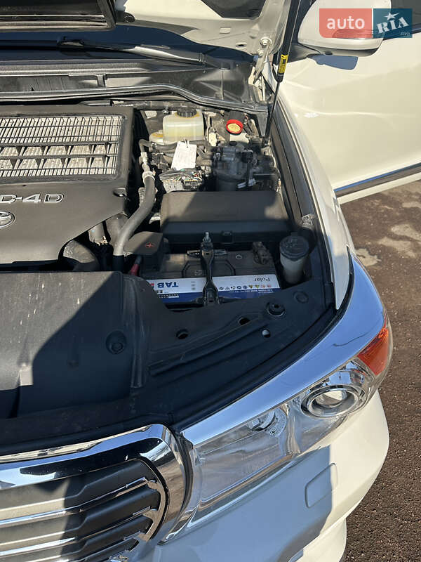 Внедорожник / Кроссовер Toyota Land Cruiser 2013 в Житомире