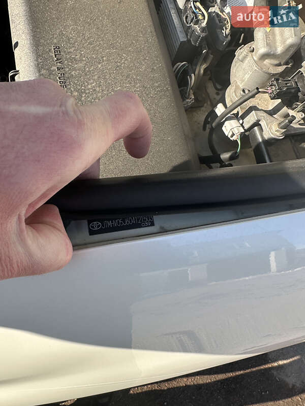 Внедорожник / Кроссовер Toyota Land Cruiser 2013 в Житомире