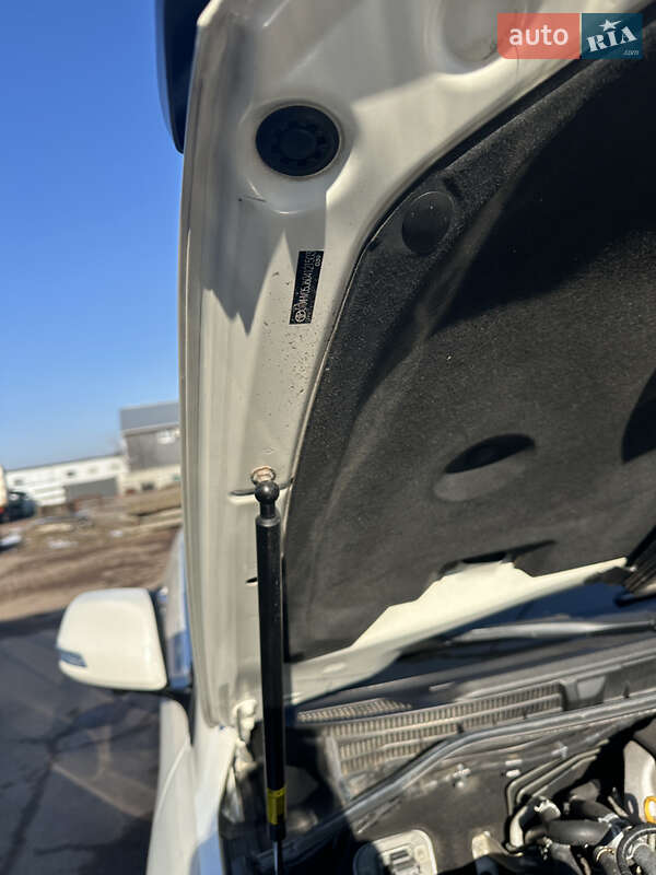 Внедорожник / Кроссовер Toyota Land Cruiser 2013 в Житомире