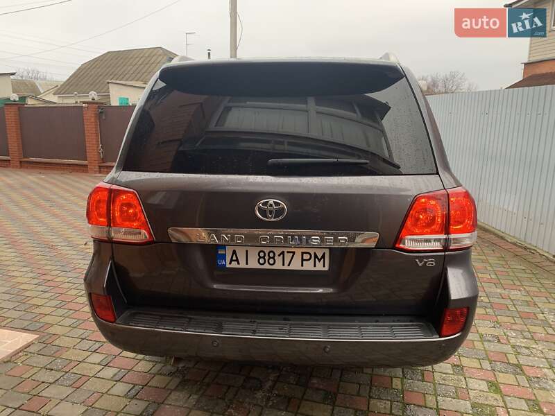 Внедорожник / Кроссовер Toyota Land Cruiser 2010 в Вышгороде