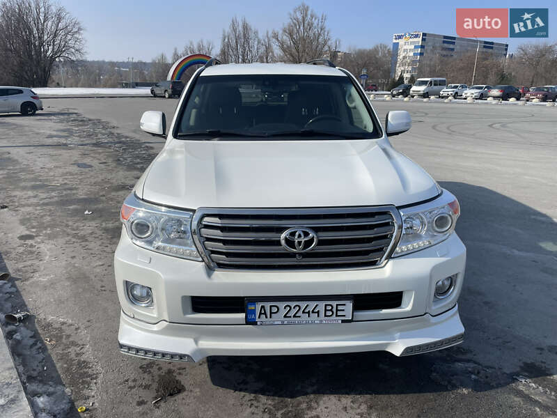 Позашляховик / Кросовер Toyota Land Cruiser 2014 в Запоріжжі