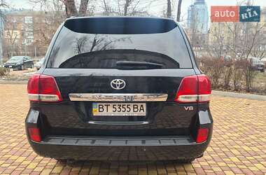 Внедорожник / Кроссовер Toyota Land Cruiser 2008 в 