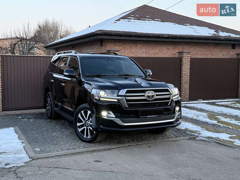 Внедорожник / Кроссовер Toyota Land Cruiser 2019 в Киеве