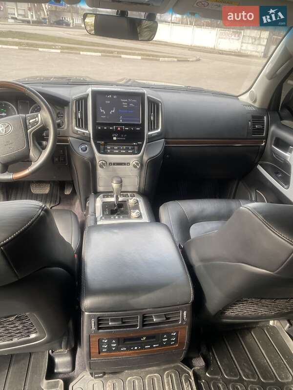 Внедорожник / Кроссовер Toyota Land Cruiser 2016 в Запорожье