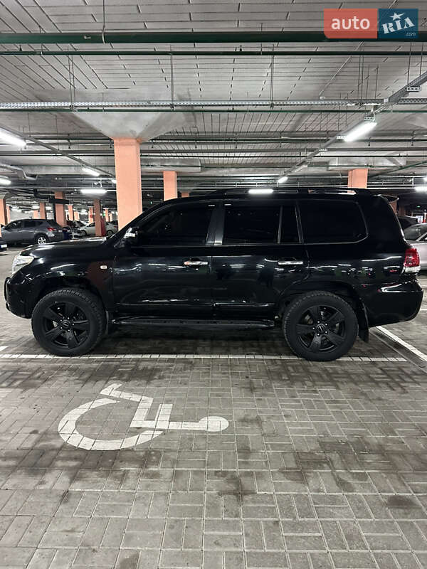 Внедорожник / Кроссовер Toyota Land Cruiser 2009 в Киеве