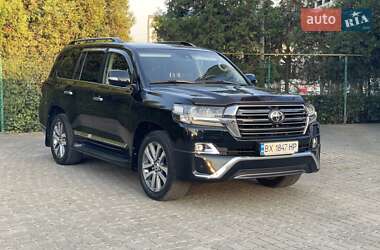 Внедорожник / Кроссовер Toyota Land Cruiser 2017 в Черновцах