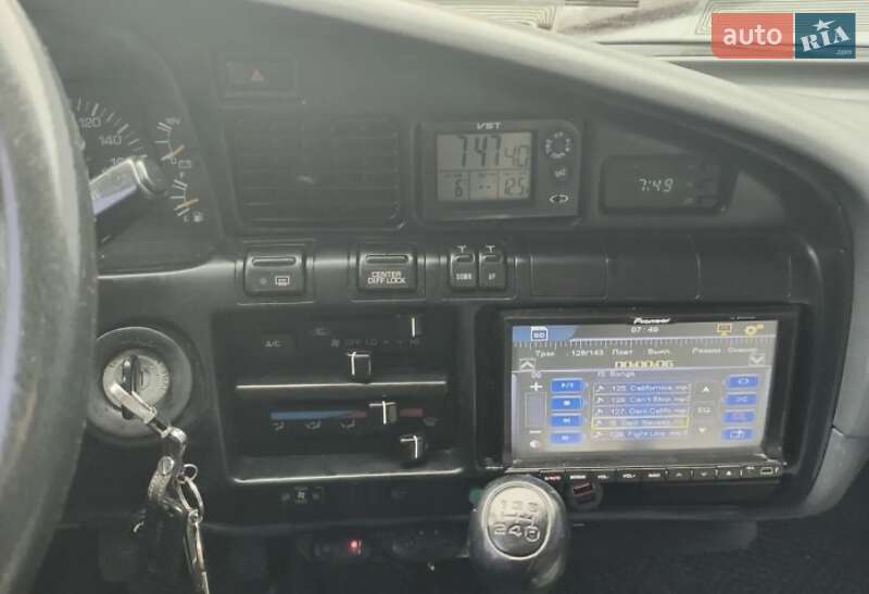 Внедорожник / Кроссовер Toyota Land Cruiser 1994 в Днепре